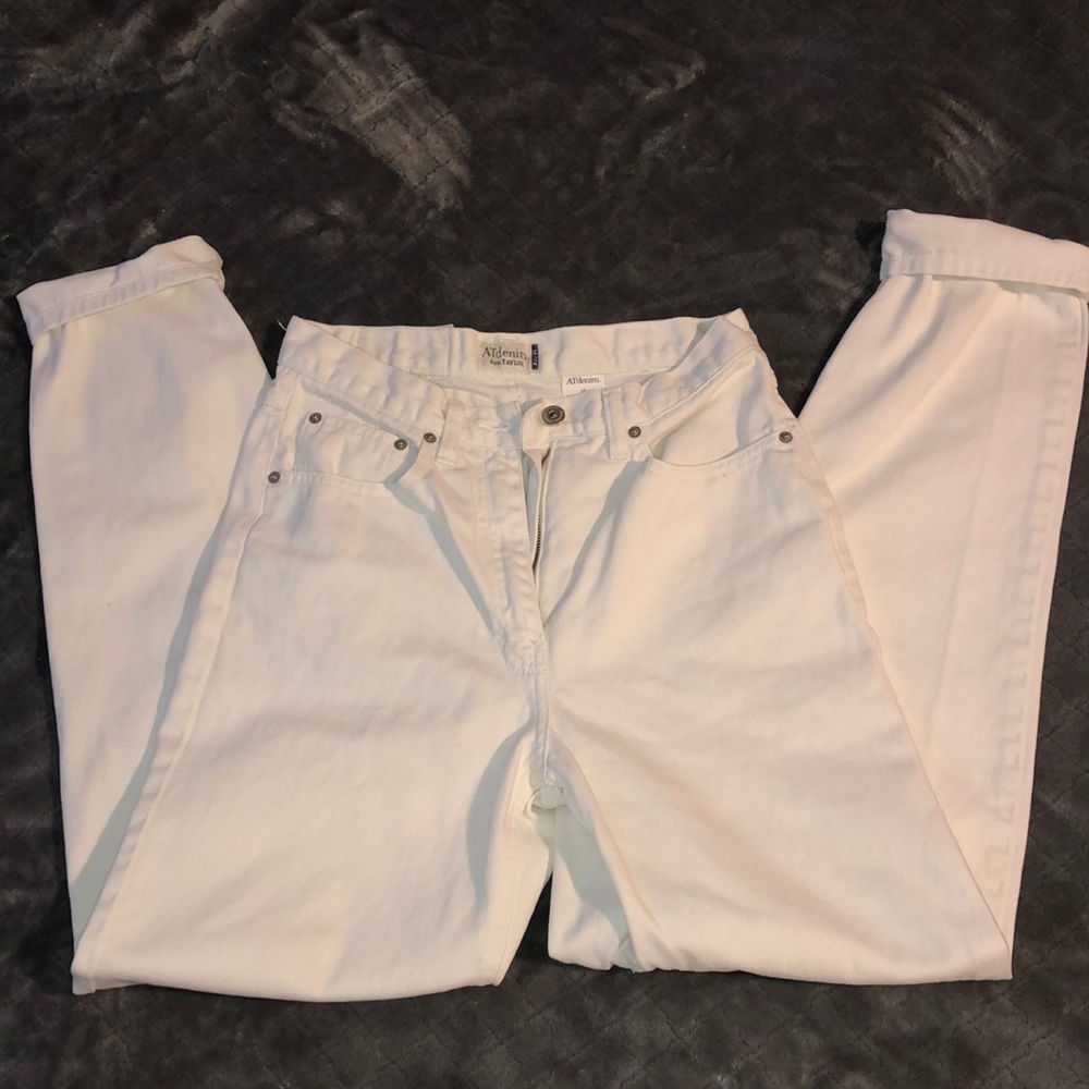 High Wasted Jeans